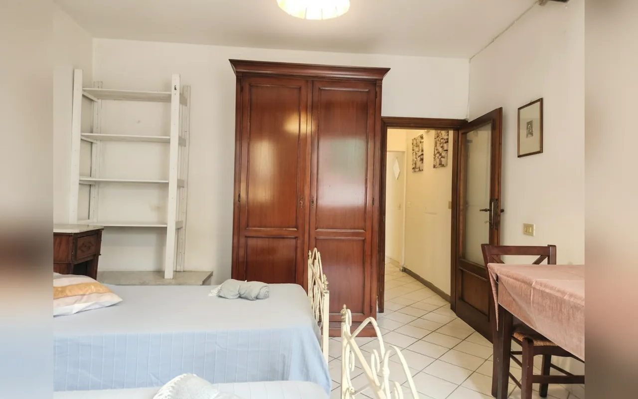 Camera con bagno privato — Pepi 77, Firenze (Toscana) (foto 20)